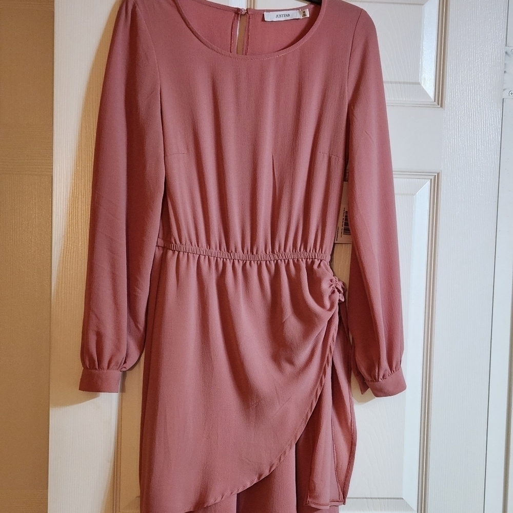 NWT Just Fab Women's Geranium Pink Scalloped Overlay Knee Length Dress Size XS